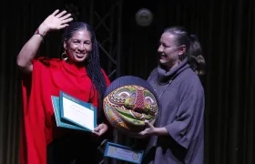 Elizabeth Moreno, lideresa premiada.