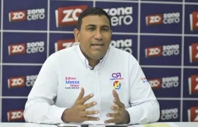 Edison Massa Samper, candidato a la Alcaldía de Puerto Colombia, en la visita a Zona Cero