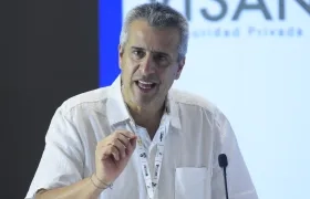 Luis Fernando Velasco, ministro del Interior.