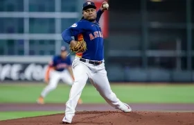 El zurdo Framber Valdez abrirá por los Astros el sexto juego, este domingo.