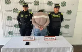 El profesor señalado de vender tusi