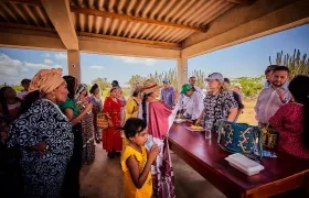Astrid Cáceres Cárdenas, directora del ICBF, en La Guajira.