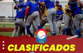 Celebración de los peloteros colombianos tras la victoria 3-1 sobre Venezuela. 