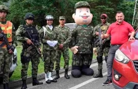 Ejército Nacional en controles viales. 