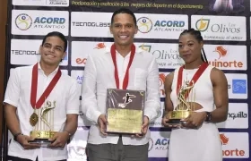 El ciclista Francisco Jaramillo, el futbolista Carlos Bacca y la boxeadora Angie Valdez. 