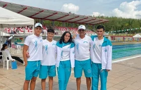 Grupo de nadadores del club Acuario de Barranquilla. 