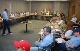 Primera mesa de trabajo para el Plan de Desarrollo.