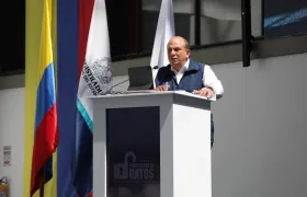 Carlos Camargo, defensor del Pueblo.