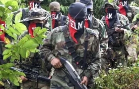 ELN acordó con el Gobierno un cese al fuego de seis meses.