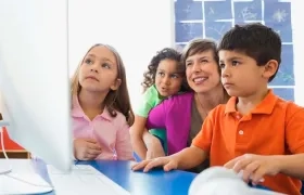 Más de 4.100 docentes del país se beneficiaron con los cursos de autoformación de la Fundación Movistar en el 2023