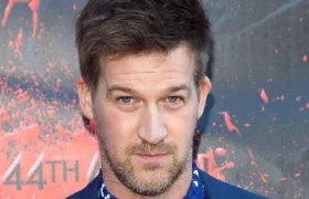 El actor canadiense Kenneth Mitchell