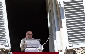 El papa Francisco este domingo desde su balcón