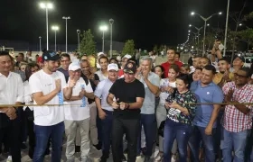 El alcalde Alex Char inauguró esta noche de martes 'A Bocas del Río', la nueva etapa del Gran Malecón