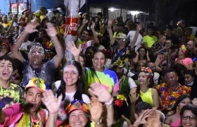 Lo recomendable es no llevar a niños de brazos a los eventos masivos