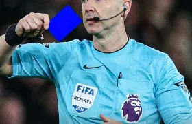 Un jugador será expulsado del partido si recibe dos tarjetas azules, o una azul y una amarilla (y viceversa).