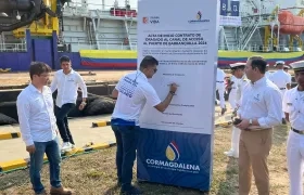 Acta de inicio de dragado en el Puerto de Barranquilla. 