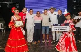 El Festival Nacional de la Cumbiamba deleitó a los habitantes de Cereté con distintas muestras culturales.