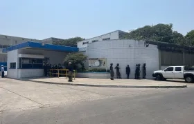 Fachada de las bodegas de Industrias Cannon de Colombia.