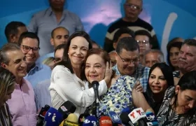 María Corina Machado y Corina Yonis.