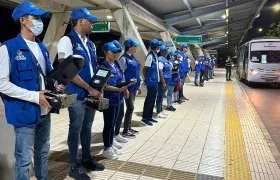 Los validadores portátiles en los cuales los usuarios pueden hacer sus recargas. 