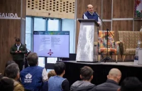 Defensor del Pueblo, Carlos Camargo Assis.