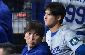 Shohei Ohtani con su traductor Ippei Mizuhara. 