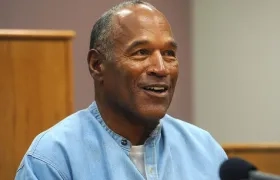 La estrella del fútbol americano, O.J. Simpson.