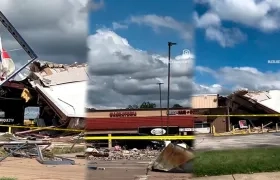 Destrozos por el tornado en Katy, Texas. 