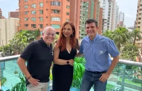 Ricardo Orrego, Georgina Ruiz-Sandoval y John Jaime Osorio, integrantes del Team Caracol.