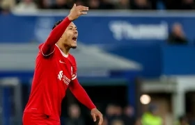 Virgil Van Dijk, defensa y capitán del Liverpool. 