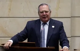 Iván Name, presidente del Senado. 