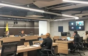 Sala de Amnistía de la JEP reunida este jueves