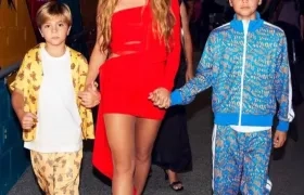 Shakira y sus hijos.