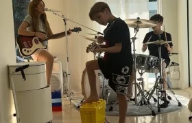 Shakira junto a Milan y Sasha.