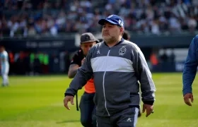 Diego Armando Maradona cuando dirigía a Gimnasia y Esgrima de La Plata.