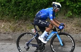 Nairo Quintana no pudo coronar su escapada faltando 20 minutos para llegar a la meta