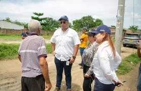 El director de la C.R.A., Jesús León Insignares, en su visita.