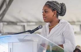 Aurora Vergara, ministra de Educación.