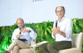 Juan Camilo Nariño (derecha), presidente de la Asociación Colombiana de Minería.