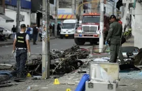 Dos de los heridos en el ataque con explosivos en Jamundí son policías que pasaban por el parque