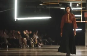 Diseño de la marca 'A New Cross' del diseñador colombiano Nicolás Rivero. 