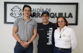El líder de nuevos proyectos de Fenoge, Carlos Puerta, y el alcalde Alejandro Char. 