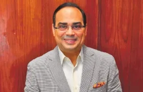 El artista puertorriqueño conocido por su habilidad para interpretar salsa, bolero y balada romántica. 