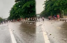 Enfrentamiento a piedras en Las Cayenas. 