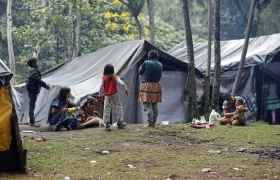 Mujeres indígenas en el parque Nacional en Bogotá.