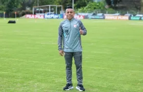 Vladimir Hernández en el lugar de entrenamiento de Santa Fe.