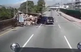 El accidente ocurrió en la autopista Norte en Copacabana, Antioquia.