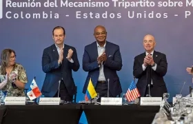 Los Ministros de Relaciones Exteriores de Panamá, Javier Martínez-Acha Vásquez; de Colombia, Luis Gilberto Murillo; y el secretario de seguridad nacional de los Estados Unidos, Alejandro N. Mayorkas.