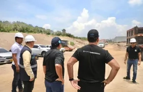 El Alcalde Alex Char inspeccionó la obra.