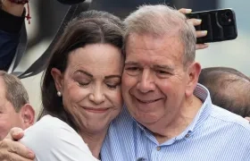 Edmundo González junto a María Corina Machado. 